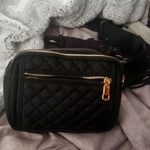 A cute quilted pattern black fanny pack